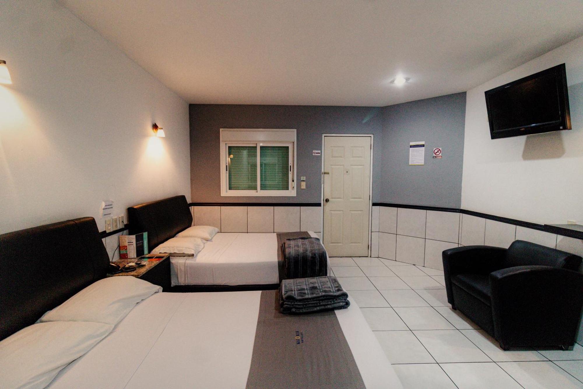 Hotel Maioris El Diez Culiacán Екстериор снимка