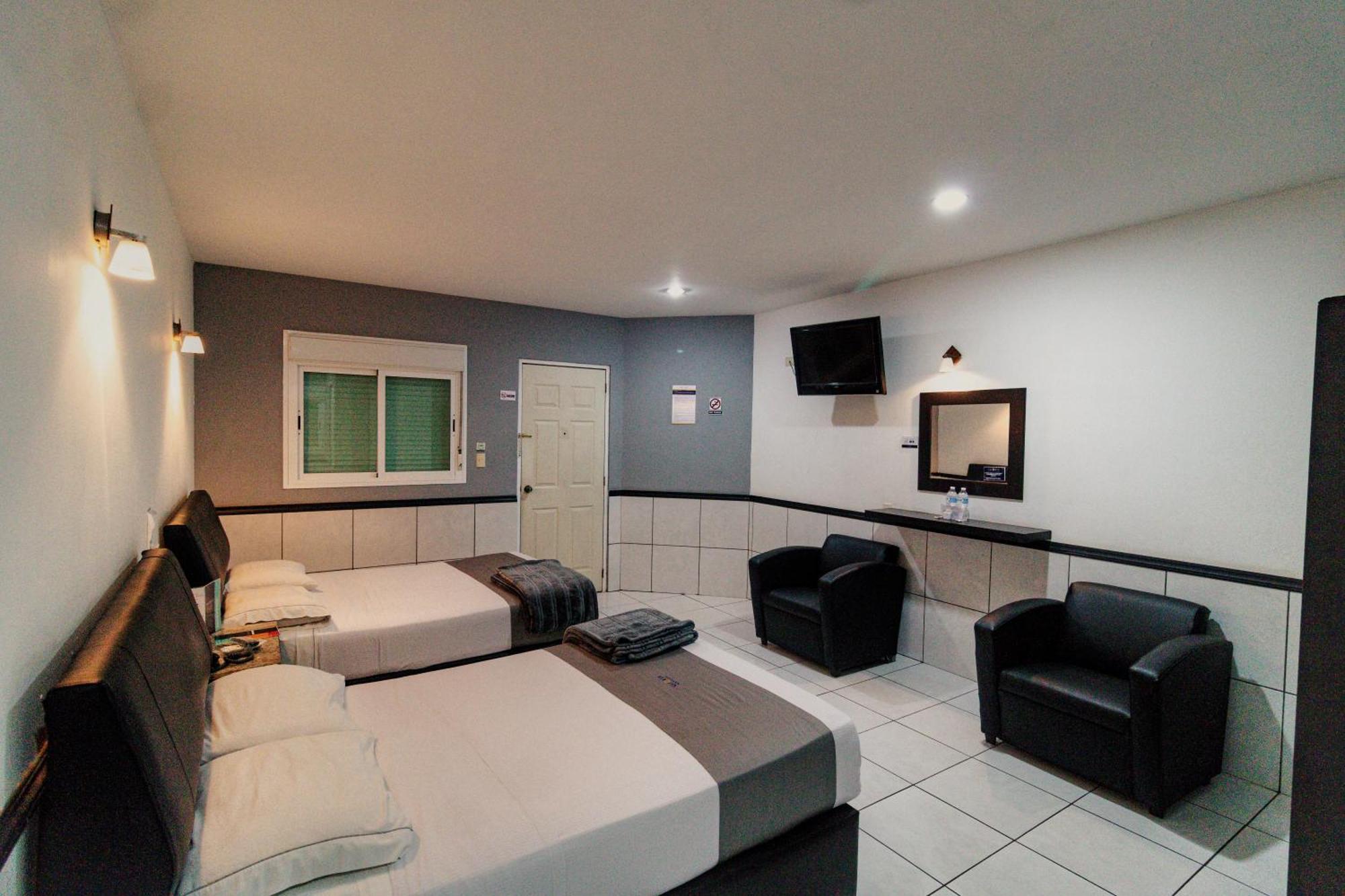 Hotel Maioris El Diez Culiacán Екстериор снимка
